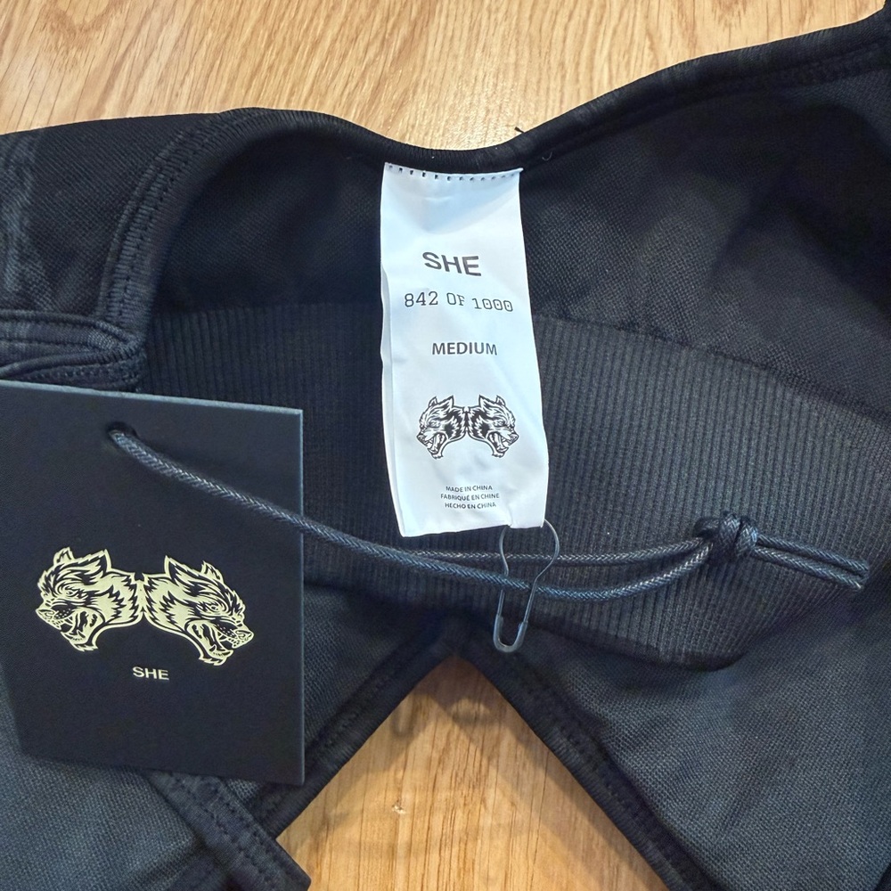 Darc Sport SHE Collection Sports Bra – Size M – NWT - Picture 4 of 4